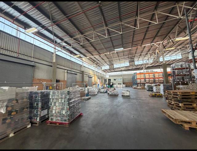 19,532.50M² WAREHOUSE TO LET IN CLAYVILLE